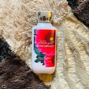 Bath & Body Works Midnight Pomegranate body lotion